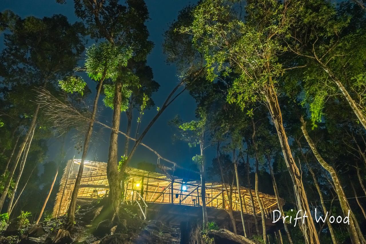 Driftwood Hostel And Bungalows Koh Rong Sanloem Extérieur photo