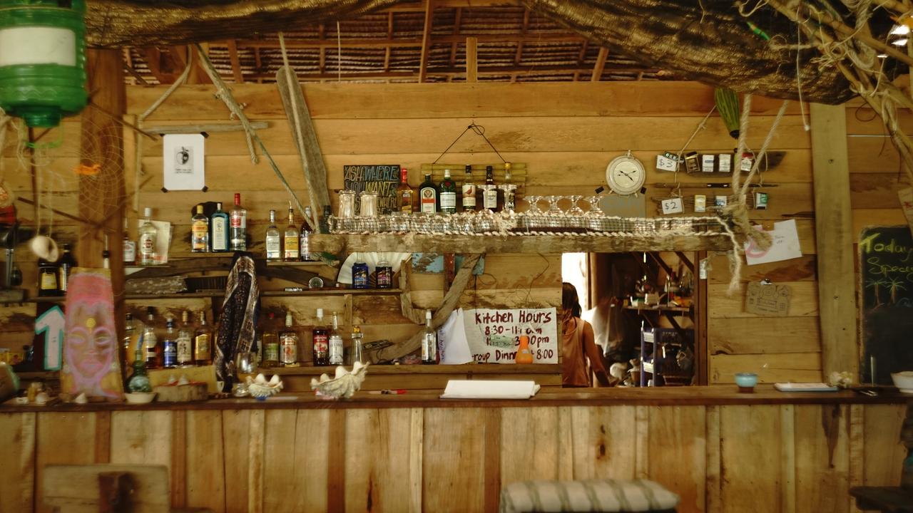 Driftwood Hostel And Bungalows Koh Rong Sanloem Extérieur photo