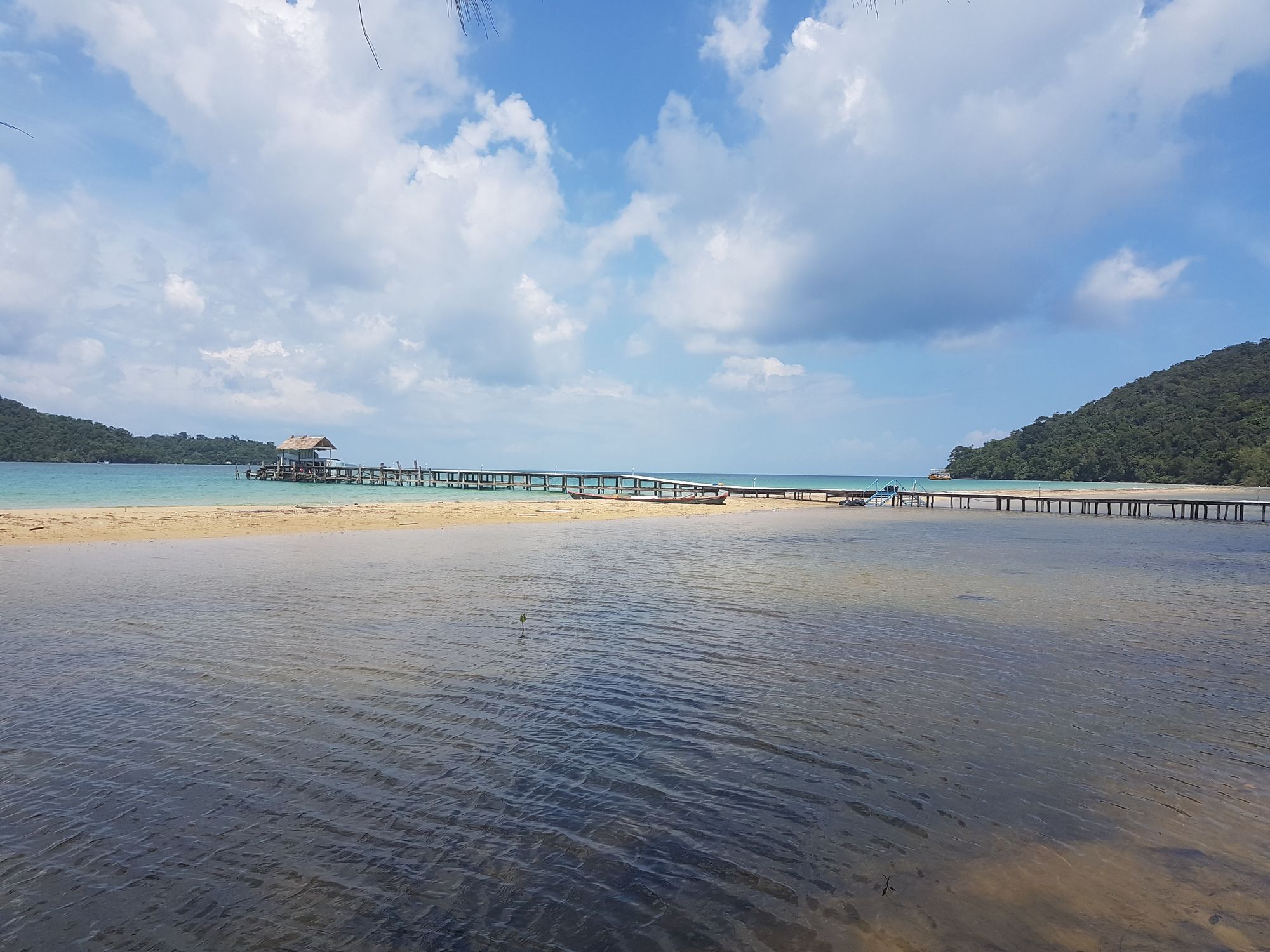 Driftwood Hostel And Bungalows Koh Rong Sanloem Extérieur photo